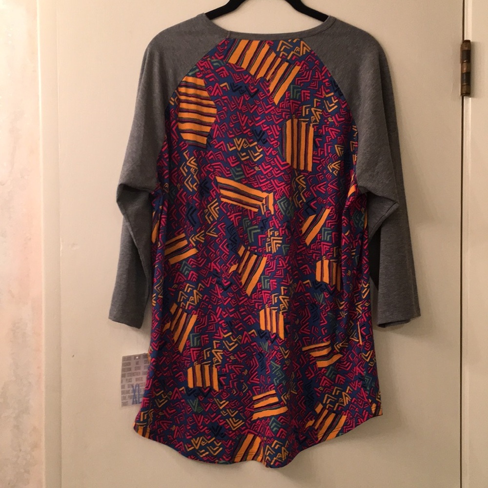 🆕 LuLaRoe Randy Baseball Tee - Picture 4 of 4